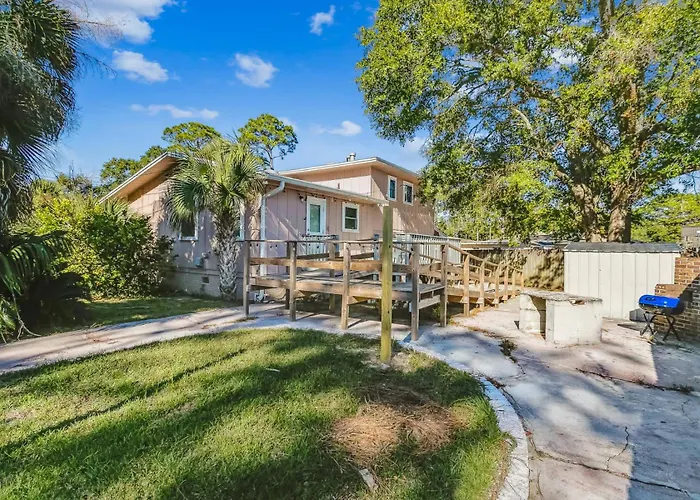 Near Downtown Main House - Woodland Escape * Pensacola