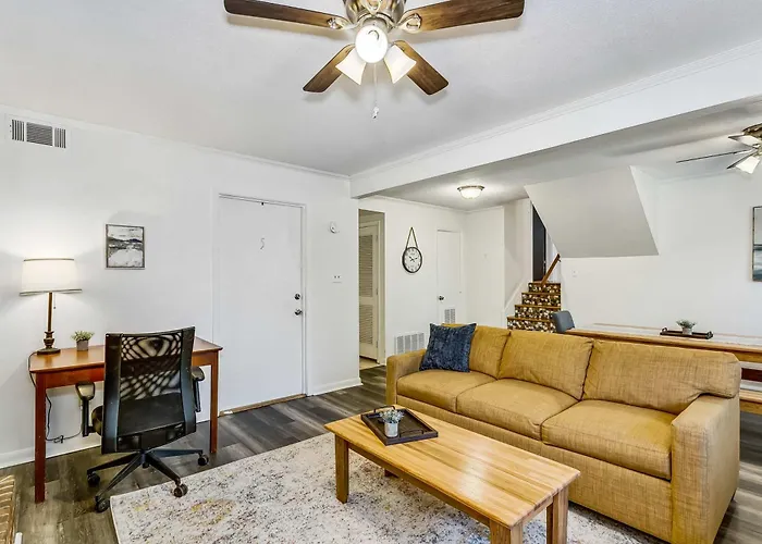 Holiday home Near Downtown Main House - Woodland Escape Pensacola